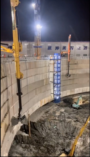 Телескопическая  рукоять 31-32м 